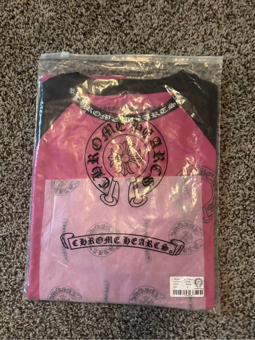 Small chrome hearts pink longsleeve tee